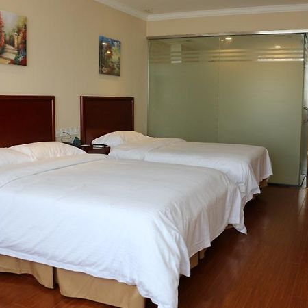 Greentree Inn Shandong Heze Mudan Road Bus Terminal Station Express Hotel Bagian luar foto