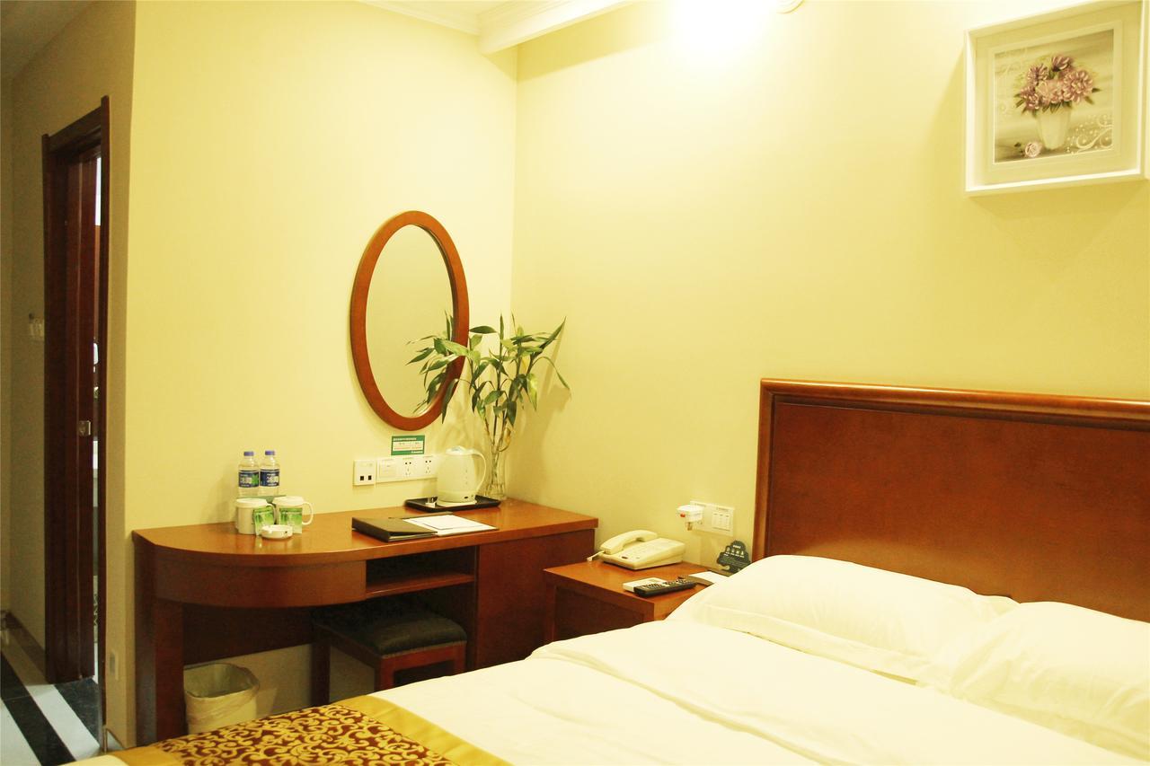 Greentree Inn Shandong Heze Mudan Road Bus Terminal Station Express Hotel Bagian luar foto